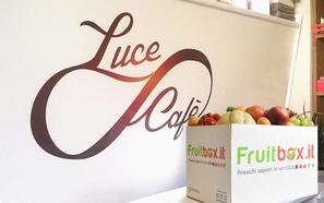 Fruitbox.it e LUCE CAFE' Caffetteria hanno stretto amicizia!
Ora potrai ordinare sul sito www.fruitbox.it e ritirare in tutta comodità al Bar Luce...